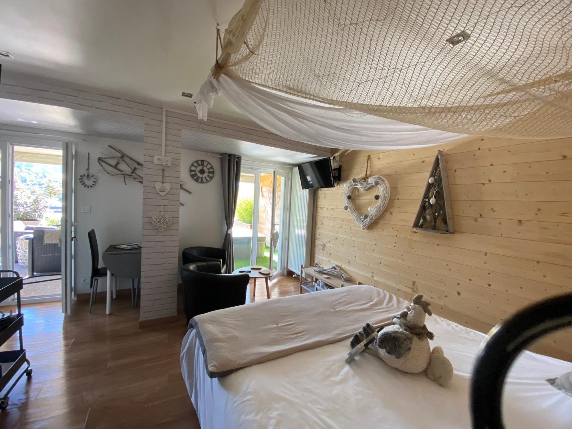 Au Nid Cosy D'Isa A Gerardmer Vosges - Spas Privatifs Esterno foto